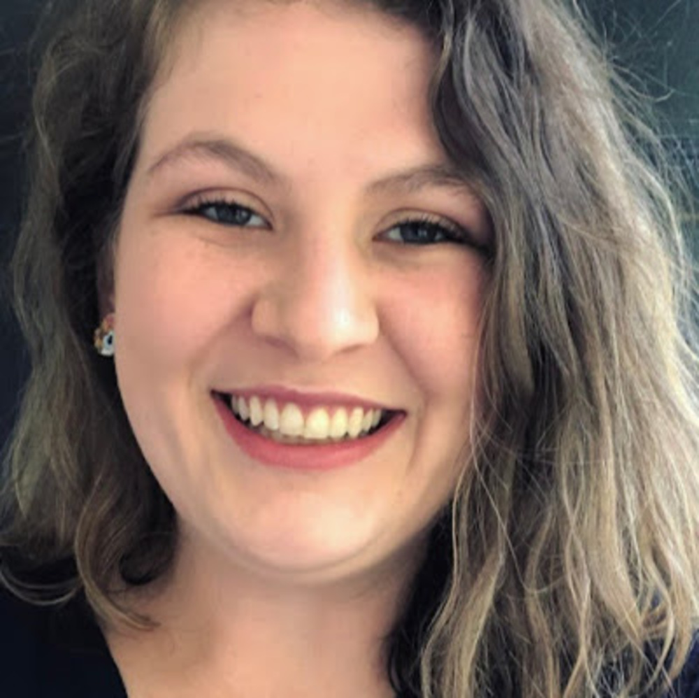 Meet your Posher, Emilee